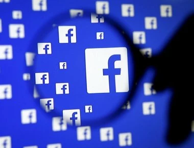 Facebook: Αυτές είναι οι τέσσερις «φυλές» του - Σε ποια ανήκετε εσείς;